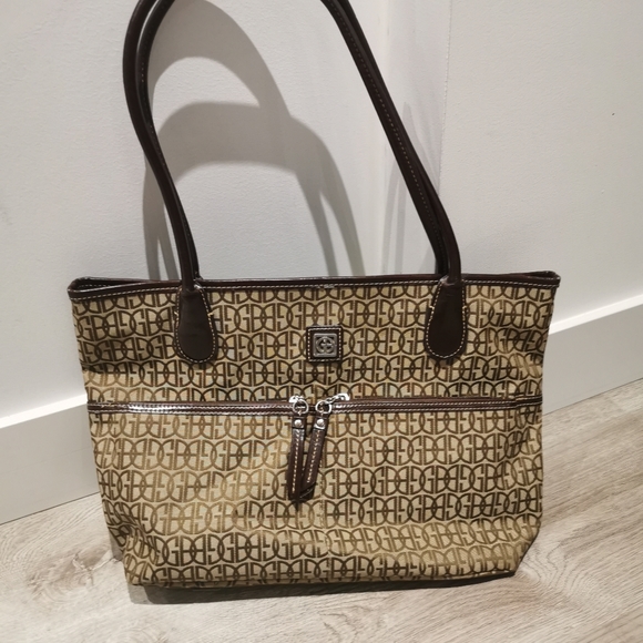 Giani Bernini handbag with many compartments - Picture 1 of 11